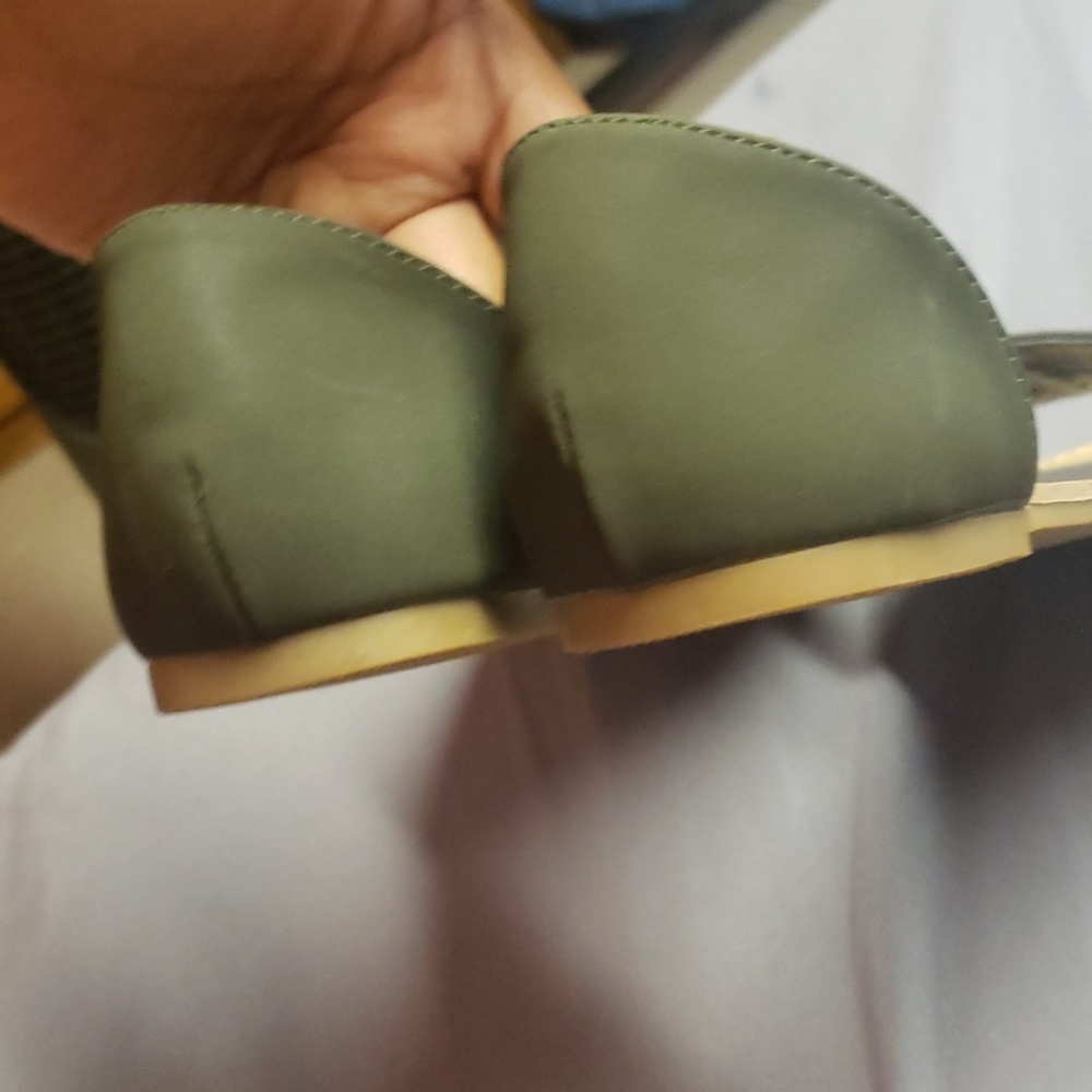 Sandals - Picture 3 of 3